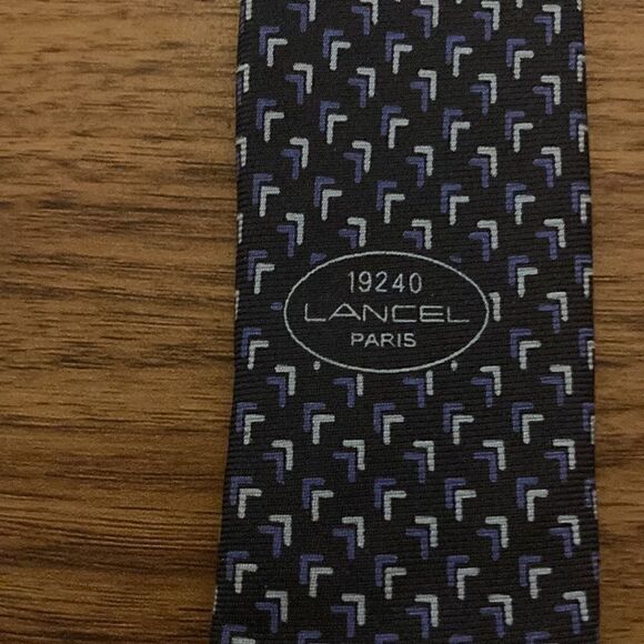 Lancel NWOT Silk Tie in Blue Signature Lancel Print. Made in Italy. - Picture 3 of 7